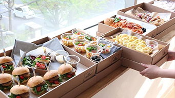 Snacks box and tea break catering services